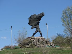 Read more about the article Տորք Անգեղի արձանը